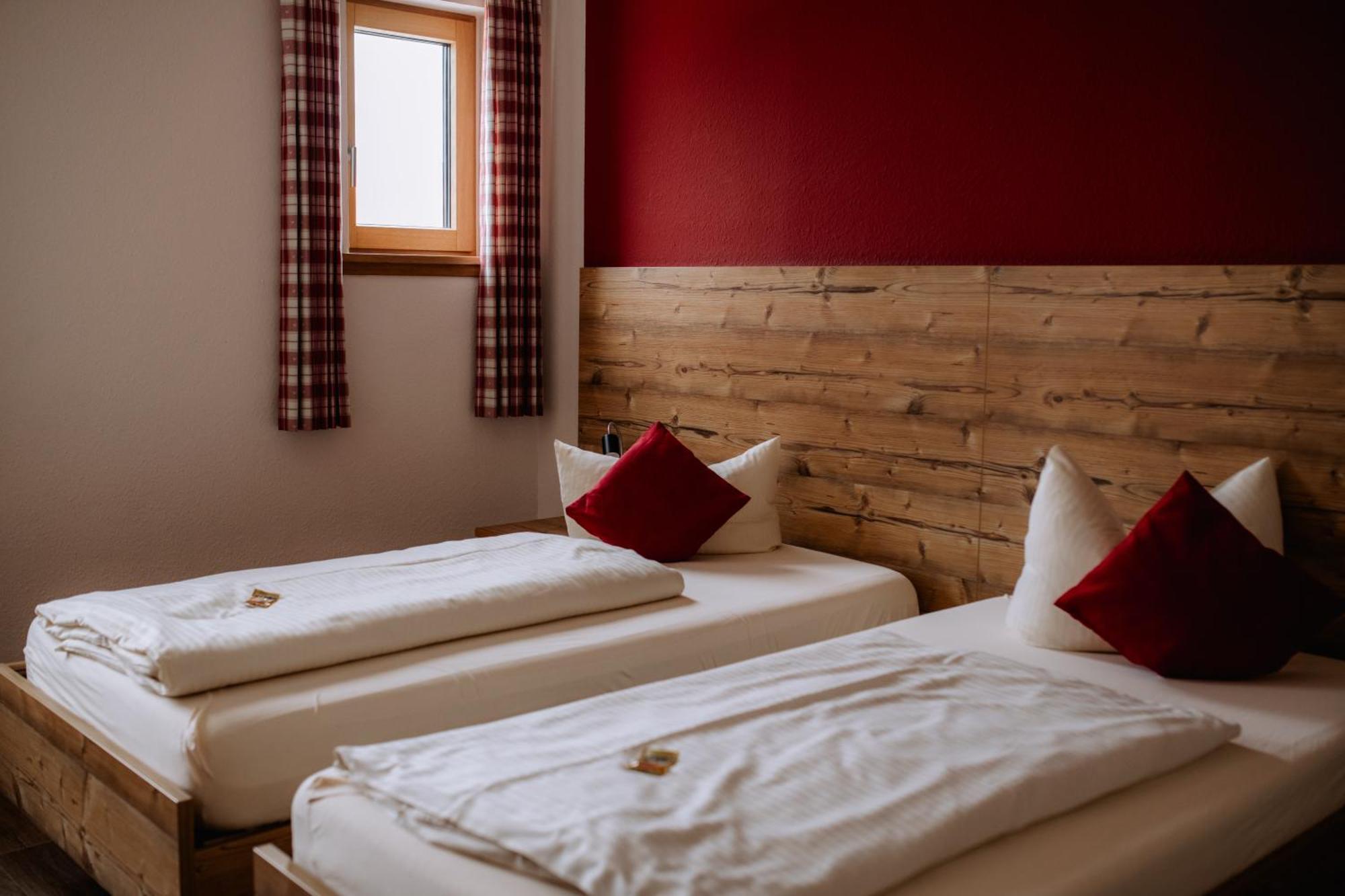 Landhotel Gary Wolframs-Eschenbach الغرفة الصورة